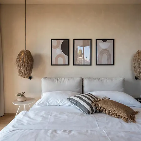 Villa My Summer Lakeside With Pool And Hot Tub Bardolino