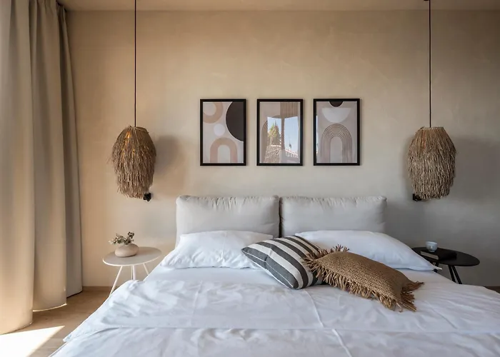 Βίλα My Summer Lakeside With Pool And Hot Tub Μπαρντολίνο